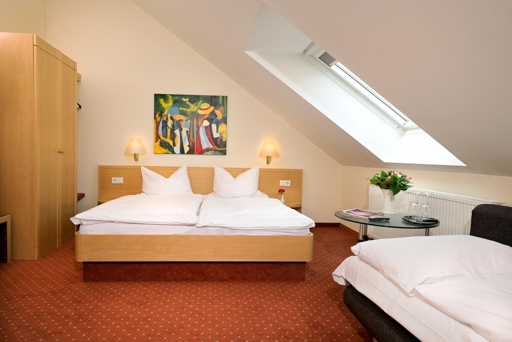 Hotel Heuboden Umkirch Luaran gambar